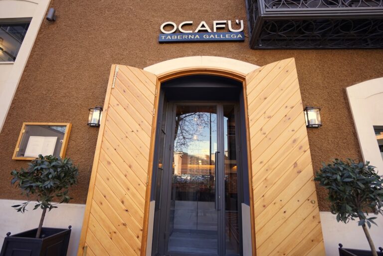 entrada-restaurante-infanta-mercedes